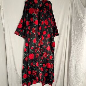 Floral Black and Red Kimono Robe